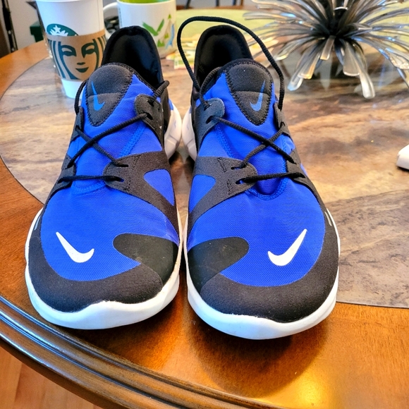 Nike Other - EUC Men's Nike Free 5.0 Running Shoes - sz 11.5